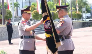 Serah Terima Pataka Tandai Kepemimpinan Irjen Pol Endi Sutendi di Polda Sulteng