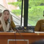 Wawali Imelda pada Seminar Awal kajian elevated road di Ruang Rapat Bantayan Selasa (4/11/2025). (©Prokopim Setda Kota Palu/Imron)