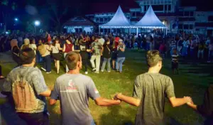 Pagelaran Budaya Pamona Poso Ditutup dengan Dero Massal