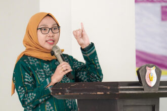 Direktur Yayasan Sikola Mombine, Nursafitri Lasibani. (©Dokumentasi probadi)