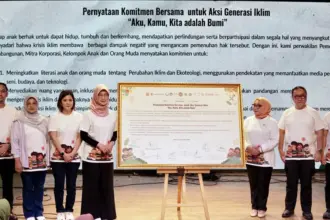 Deklarasi pernyataan bersama untuk aksi generasi iklim di Jakarta. (©Save The Children)