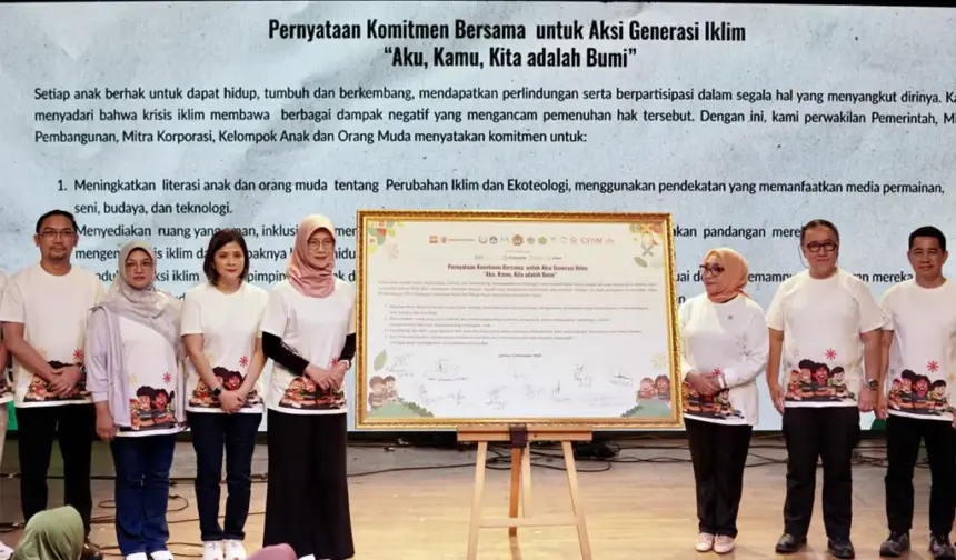 Deklarasi pernyataan bersama untuk aksi generasi iklim di Jakarta. (©Save The Children)