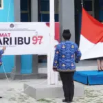 Pengibaran bendera pada peringatan Hari Ibu ke-97 di Kantor Ditjenpas Sulteng, Senin (22/12/2025). (©Humas Ditjenpas Sulteng)