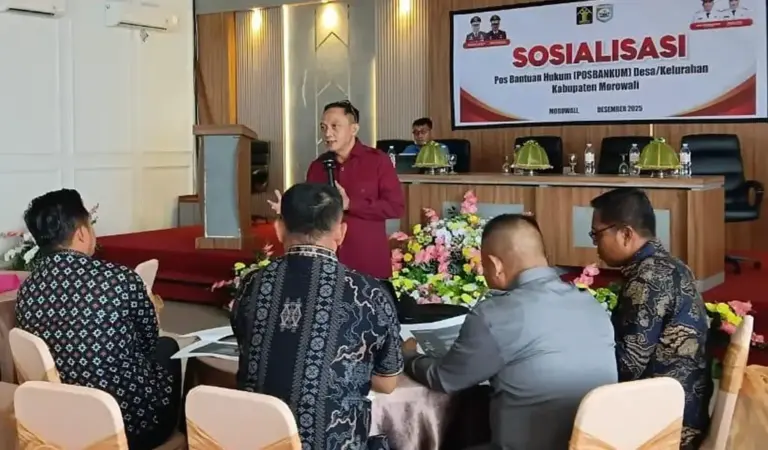 Sosialisasi Posbankum bagi kepala desa dan lurah di Morowali, Kamis (4/12/2025). (©Kemenkum Sulteng)