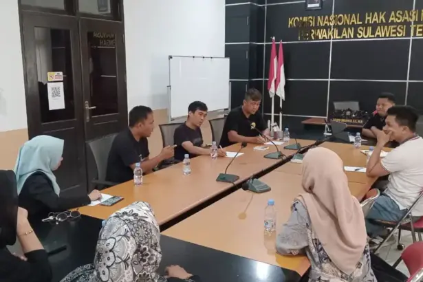 Rapat Komnas HAM Sulteng membahas PPPK siluman di Pemkot Palu. (©Komnas HAM Sulteng)