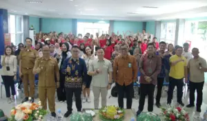OJK Sulteng Luncurkan Buku dan Edukasi Keuangan untuk 100 PMI