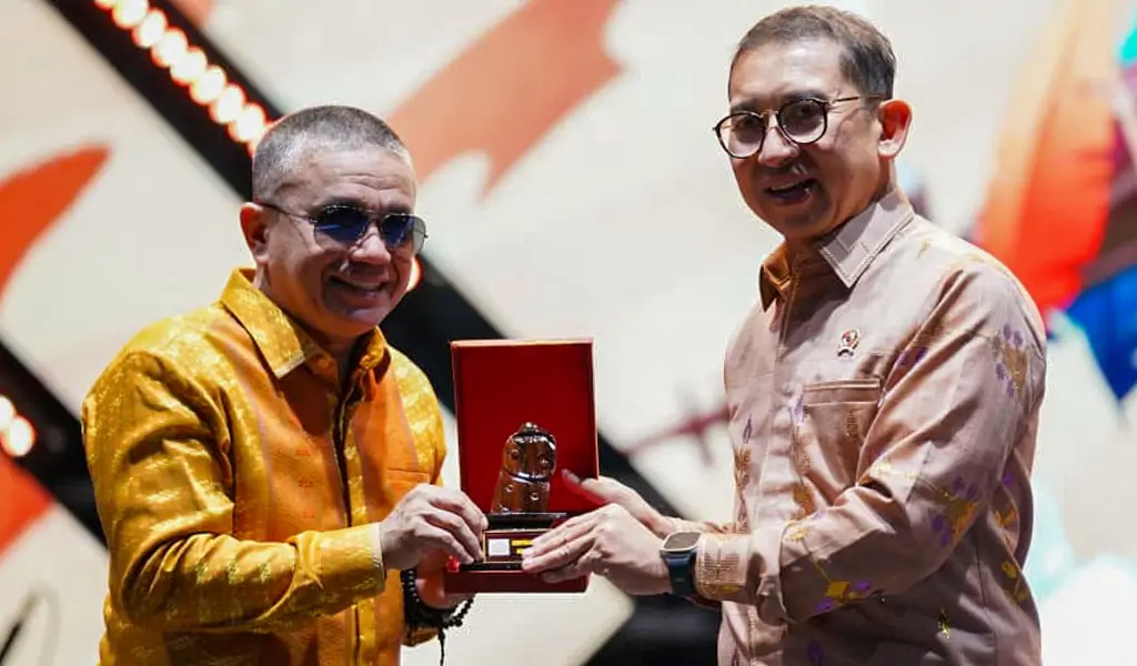 Buka Ethnic Music Night di Palu, Menbud Apresiasi Kekayaan Budaya Sulteng