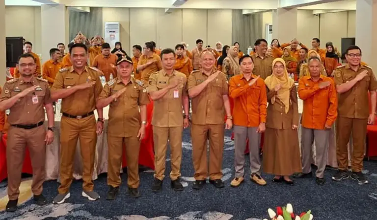 Pembukaan sosialisasi Datat Tunggal Sosial Ekonomi Nasional di Palu, Senin (15/12/2025). (©Prokopim Setda Kota Palu/Jufri)