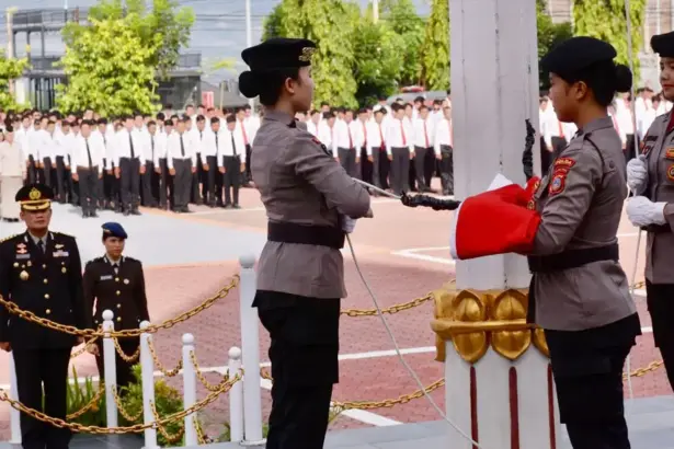 Upacara peringatan Hari Ibu ke-97 di Mako Polda SUlteng, Senin (22/12/2025). (©Humas Polda Sutleng)