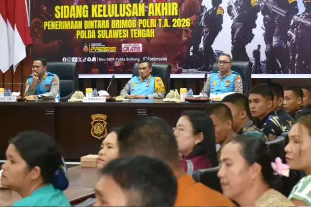 Sidang Kelulusan Akhir Penerimaan Bintara Brimob Polri Tahun Anggaran 2026 di Aula Rupatama Lantai II Polda Sulteng, Selasa sore (23/12/2025). (©Humas Polda Sulteng)