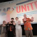 Ciptasari Prabawanti, Direktur Yayasan Siklus Sehat Indonesia; Perwakilan UN Women Indonesia sekaligus Liaison untuk ASEAN, Ulziisuren Jamsran; Wakil Menteri Pemberdayaan Perempuan dan Perlindungan Anak, Veronica Tan; serta Kepala Perwakilan UNFPA di Indonesia, Hassan Mohtashami, pada UNiTE 2025 Film Screening and Discussion dalam rangka 16 Hari Anti Kekerasan terhadap Perempuan. (©UN Woman/Putra Johan)