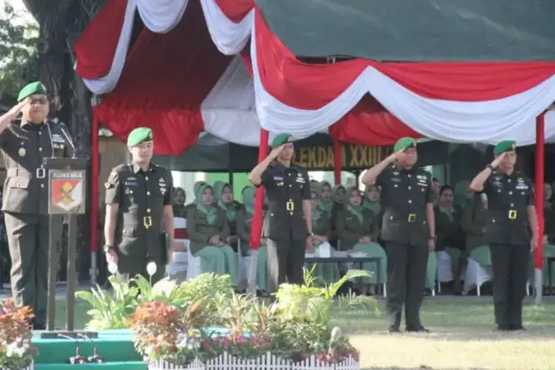 Peringatan Hari Juang TNI AD di Lapngan Faqih Rasyid, Palu, Senin (15/12/2025). (©Penrem 132)