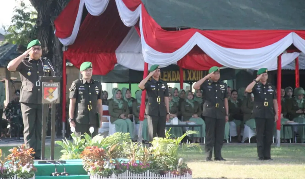 Peringatan Hari Juang TNI AD di Lapngan Faqih Rasyid, Palu, Senin (15/12/2025). (©Penrem 132)