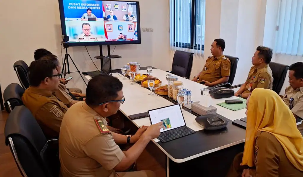 Wakil Wali Kota Palu Imelda Liliana Muhidin pada rapat koordinasi (rakor) apel kesiapsiagaan hidrometeorologi basah secara daring bersama seluruh pemerintah daerah se-Indonesia, Senin (29/12/2025). (©Prokopim Setda Kota Palu/Jufri)