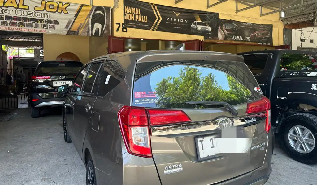 Mobil yang diindikasikan dalam penipuan. (©ist)