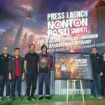 Telkomsel Hadirkan Program Nonton Pasti SIMPATI_6a-6b: Sosok Duta dinilai selaras dengan semangat brand SIMPATI dan relevan dengan mereka yang bertumbuh bersama brand legendaris Telkomsel tersebut sejak awal tahun 2000-an. (©Telkomsel)
