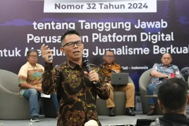 Ketua KTP2JB Suprapto Sastro Atmojo memberi penjelasa tentang Perpres Nomor 32 Tahun 2024. (©rm.id)
