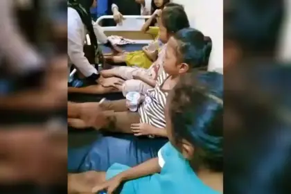 Sejumlah anak yang diduga keracunan makan MBG di Buol. (©Komas HAM Sulteng)