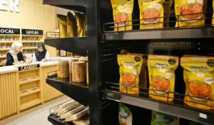 Etalase Produk Lokal Baruga Vatulemo Himpun 81 IKM Terkurasi