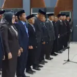 Wali Kota Palu Hadianto Rasyid melantik dan mengambil sumpah 16 pejabat ptinggi pratama di lingkup Pemkot Palu di Gedung Kesenian Palu, Rabu (7/1/2026). (©Prokopim Setda Kota Palu/Imron)