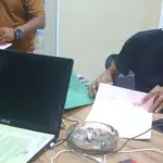 AD, terduga pelaku diskriminasi di Mapolres Morowali, Sabtu (3/1/2026). (©Humas Polres Morowali)