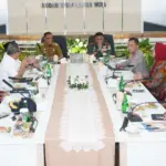 Rapat koordinas Forkopimda Sulteng dipimpin Gubernur Anwar Hafid di Songgolangi Makodam XXIII/Palaka Wira, Kamis (29/01/2026). (©Pendam23)