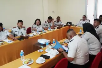 Rapat virtual bersama Direktorat Jenderal Pemasyarakatan tentang penyelenggaraan pendidikan kesetaraan bagi narapidana dan anak binaan, Kamis (22/1/2026). (©Humas Ditjenpas Sulteng)