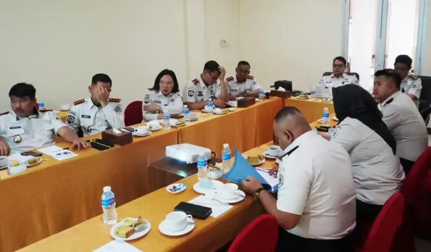 Rapat virtual bersama Direktorat Jenderal Pemasyarakatan tentang penyelenggaraan pendidikan kesetaraan bagi narapidana dan anak binaan, Kamis (22/1/2026). (©Humas Ditjenpas Sulteng)