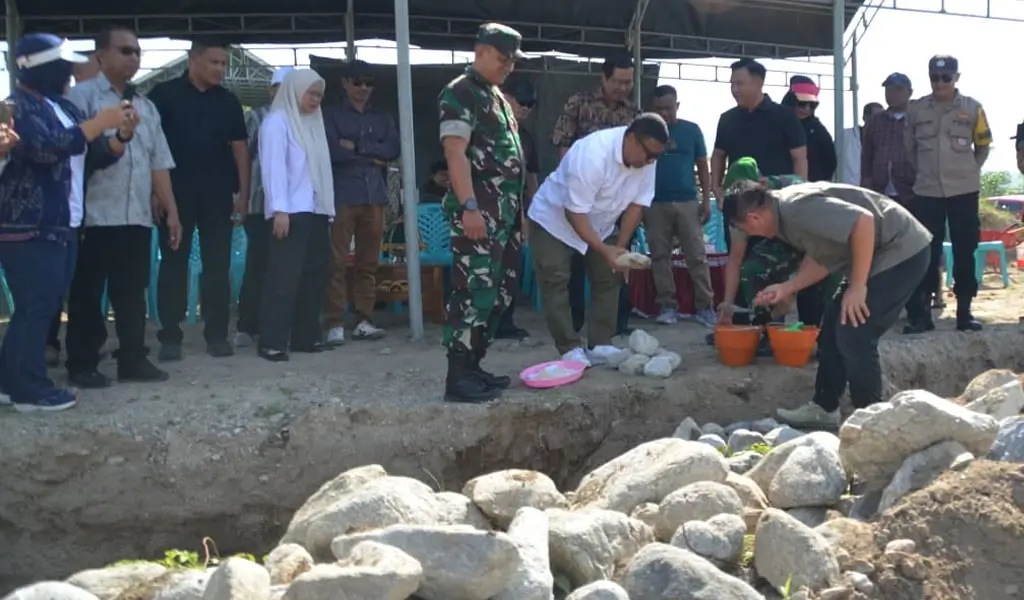 Peletakan Batu Pertama Gedung Koperasi Merah Putih Kelurahan Tondo