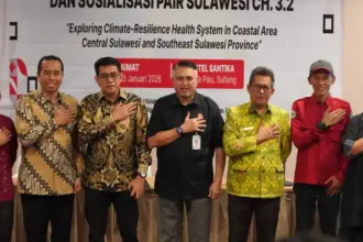 Foto bersama usai pembuaan workshop Sitem Kesehatan dan perubahan iklim di Palu, Jumat (23/1/2026). (©Prokopim Setda Kota Palu/Jufri)