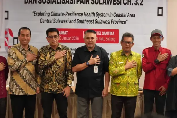 Foto bersama usai pembuaan workshop Sitem Kesehatan dan perubahan iklim di Palu, Jumat (23/1/2026). (©Prokopim Setda Kota Palu/Jufri)