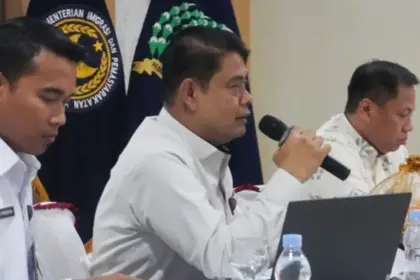 Kakanwil Ditjenpas Sulteng, Bagus Kurniawan (tengah) pada diseminasi strategi peningkatan akses bantuan hukum bagi tahanan dan warga binaan pemasyarakatan kategori miskin dan kelompok rentan di Aula Lapas Kelas IIA Palun, Kamis (5/2/2026), (©Humas Ditjenpas Sulteng)