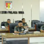 Pangdam XXIII/Palaka Wira Mayjen TNI Jonathan Binsar Parluhutan Sianipar pada audit kinerja bersama TIm Itjnead di Aula Songgolangi Makodam XXIII/Palaka Wira, Palu, Senin (23/2/2026). (©Pendam23/PW)