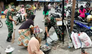 Kodam XXIII/Palaka Wira Gelar Karya Bakti Bersih-Bersih di Kota Palu