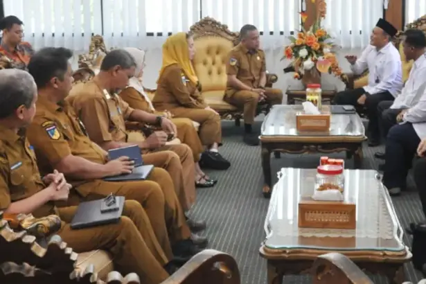 Pemkot Palu saat menerima kunjungan BPKP Sulteng, Senin (23/2/2026). (©Prokopim Setda Kota Palau/Imron)