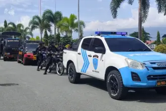 Sejumlah personel polisi melakukan patroli pengamanan jelang Imlek di Palu, Sabtu (14/2/2026). (©Humas Polda Sulteng)
