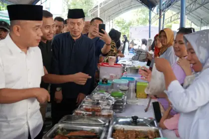 Pasar Ramadhan tahun lalu di Palu. (©Prokopim Setda Kota Palu)