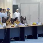 Gubernur Sulteng Anwar Hafid menyampaikan sambutan pada Rakor Pertambangan Berkelanjutan yang dihadiri Wawali palu Imelda Liliana uhidin, Senin (9/2/2026). (Prokopim Setda Kota Palu/Imron)