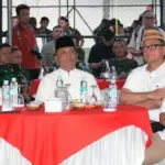 Pangdam XXIII/Palaka wira, Mayjen TNI J. Binsar P. Sianipar (tengah) bersama Kapolda Sulteng Irjen Pol Endi Sutendi dan unsur Forkopimda lainnya pada bukapuasa bersama di Makodam Palaka Wira Palu, Rabu (4/3/2026). (©Pendam23/PW)
