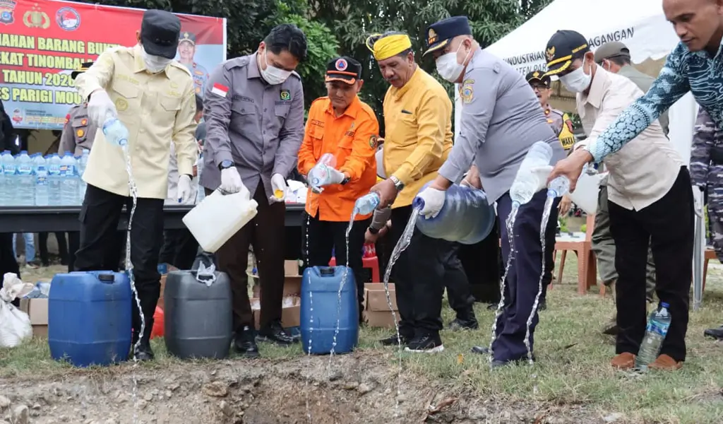 Polres Parigi Moutong Musnahkan Ratusan Liter Miras Hasil Operasi Pekat