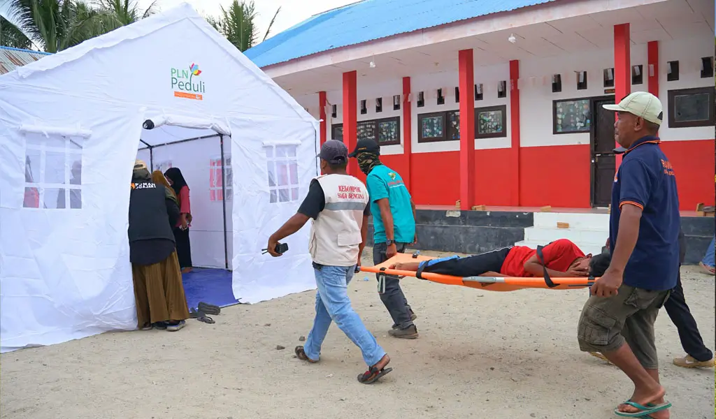 PLN UPT Palu dan Rumah Dua Jari Perkuat Kesiapsiagaan Banjir Bandang di Desa Rogo