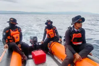 Operasi pencarian nelayan di Peraida Desa Lanona, Bungku Tengah, Morowali, Minggu (15/3/2026). (©Basarnas Palu)