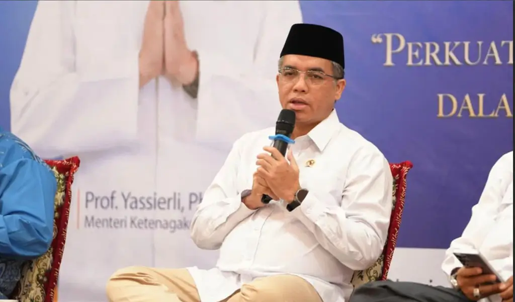 Menaker Yassierli pada halal bihalal di Kemnaker, Jakarta, Senin (30/3/2026). (©Kemnaker)