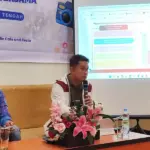 Kepala OJK Sulteng, Bonny Hardi Putra pada rilis kinerja dan buka puasa bersama di Palu, Jumat (13/3/2026). (©beritapalu.id/bmz)