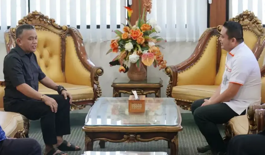 Wali Kota Palu Hadianto Rasyid menerima audiensi Kepala BPJS Ketenagakerjaan Palu, Nursalam Halim di palu, Rabu (4/3/2026). (©Prokopim Setda Kota Palu/Jufri)