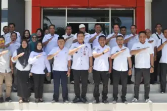 Foto bersama usai kegiatan penguatan kapasitas kewilayahan yang digelar serentak di Kecamatan Tawaeli dan Kecamatan Palu Utara, Rabu (4/3/2026). (©Prokopim Setda Kota Palu/Imron)