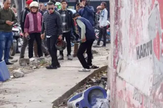 Wali Kota dan Sekot melihat langsung kondisi lingkungan saat melakukan peninjauan di Siranindi dan Kamonji, Palu, Jumat (27/3/2026). (©Prokopim Setda Kota Palu/Iwan)