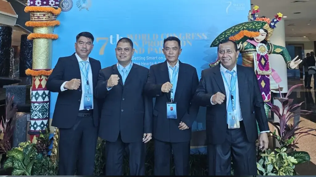 Kakanwil Ditjenpas Sulteng Bagus Kurniawan (kedua kiri) di Kongres WCPP di Bali, Rabu (15/4/2026). (©Humas Ditjenpas Sulteng)