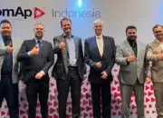 Direktur Utama PT Bangun Palu Sulawesi Tengah (BPST) Sony Panukma Widianto bersama perwakilan Kedubes Republik Ceko pada Business Day. (©KEK Palu)