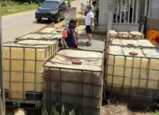 Solar dalam tandon sebanyak 2.060 yang diungkap Ditkrimsus Polda SUlteng di Morut, Rabu (8/4/2026). (©Humas Polda Sulteng)